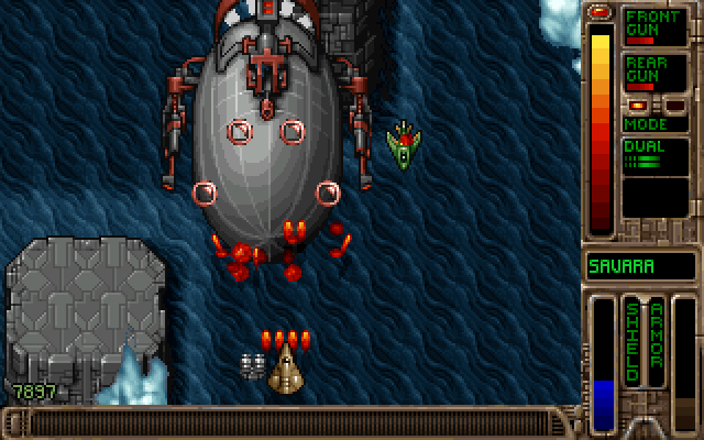 Combate contra uma nave enorme sobre a água — DOS